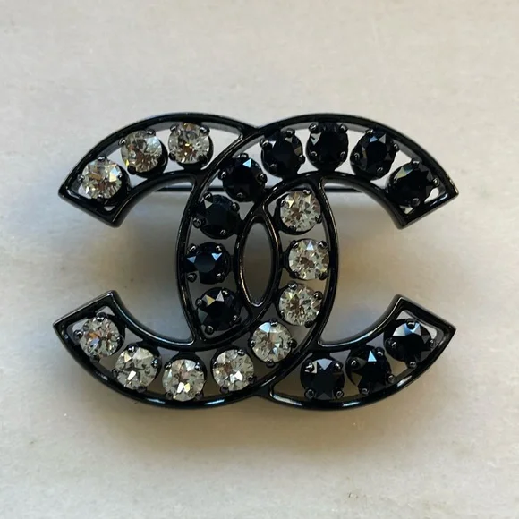 Poshmark chanel brooch outlet